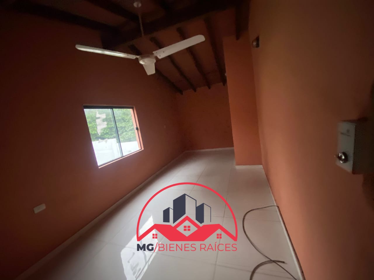 ALQUILO CASA 3 DORMITORIOS ZONA AVENIDA AVELINO MARTINEZ SAN LORENZO