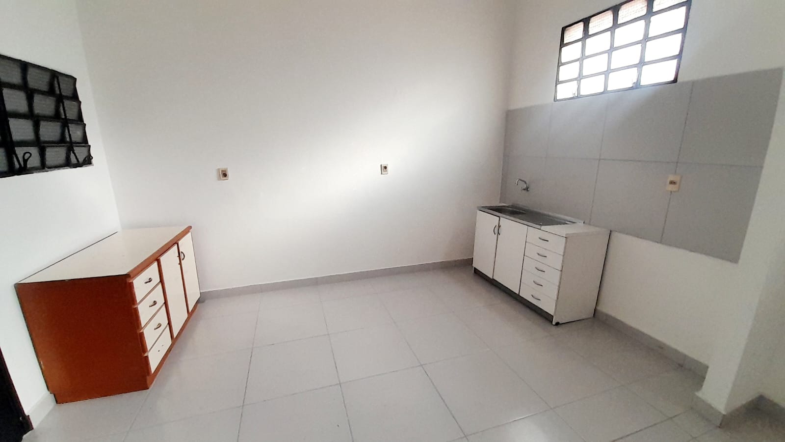 Alquilo Departamento Monoambiente con Balcón zona Super 6 Gran Vía
