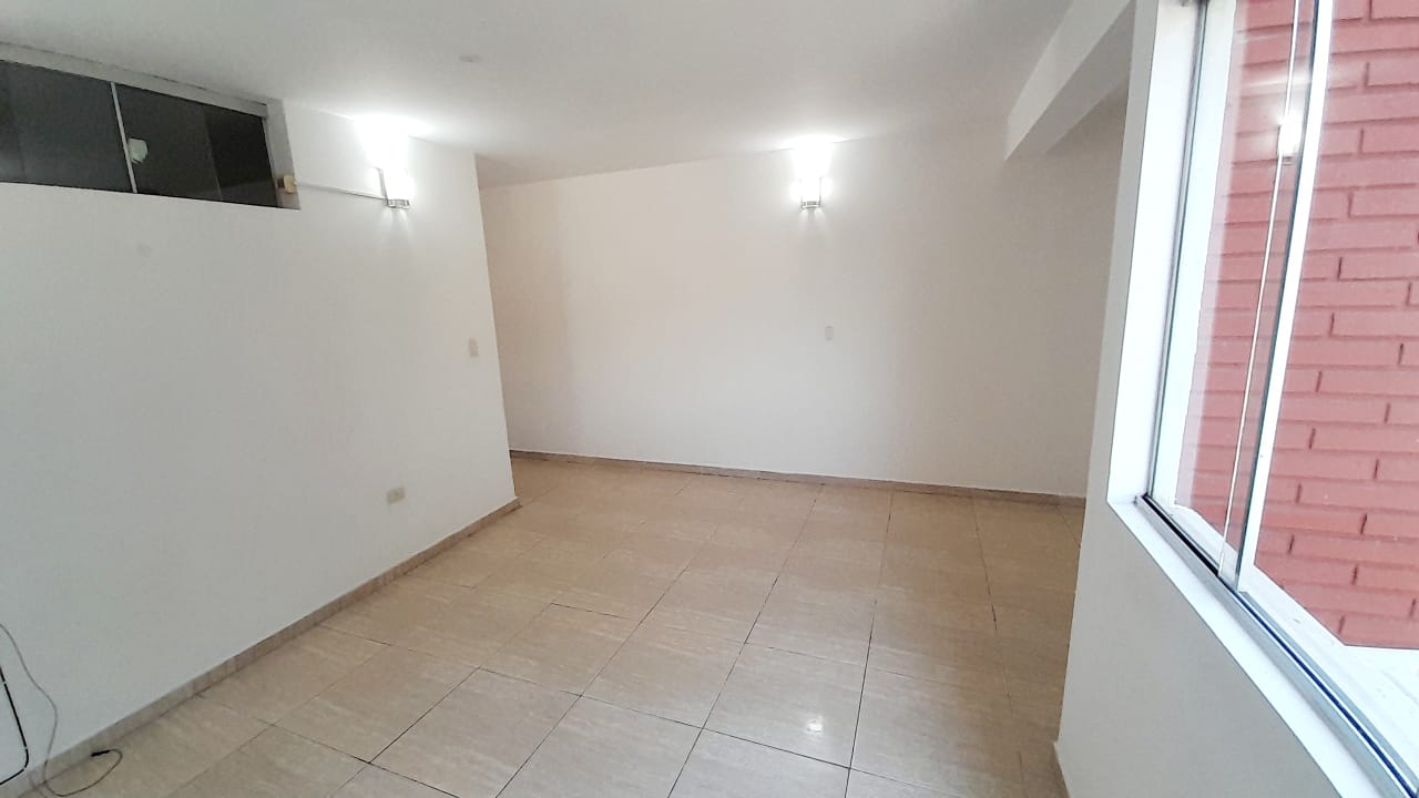 Alquilo Departamento de 1 dormitorio - zona Panadería Don Mario y Iglesia virgen de Fátima  Barrio Sajonia
