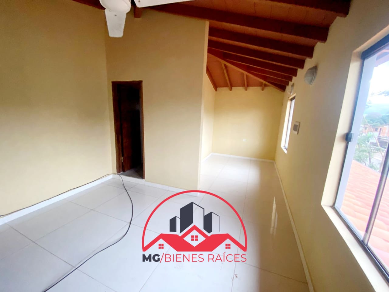 ALQUILO CASA 3 DORMITORIOS ZONA AVENIDA AVELINO MARTINEZ SAN LORENZO