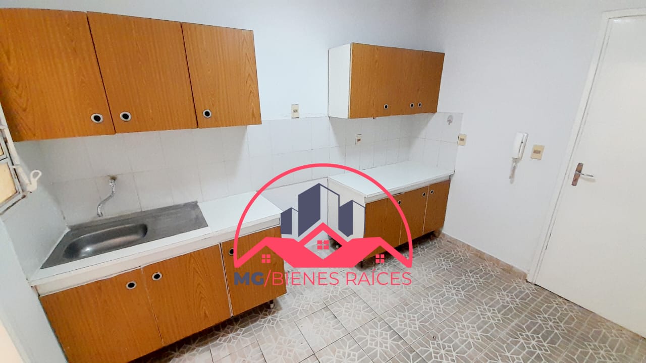 Alquilo Departamento de 2 Dormitorios zona Super 6 - Denis Roa